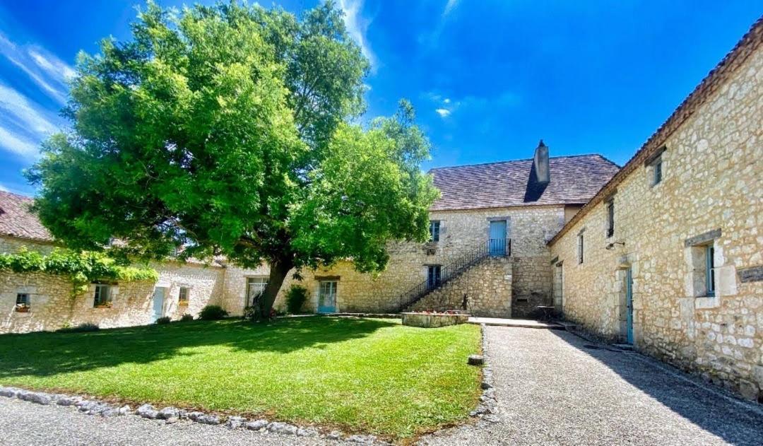 Hotel Chambre D'Hote "La Pierre" Domaine De Fonpeyroune Conne-de-Labarde Exteriér fotografie